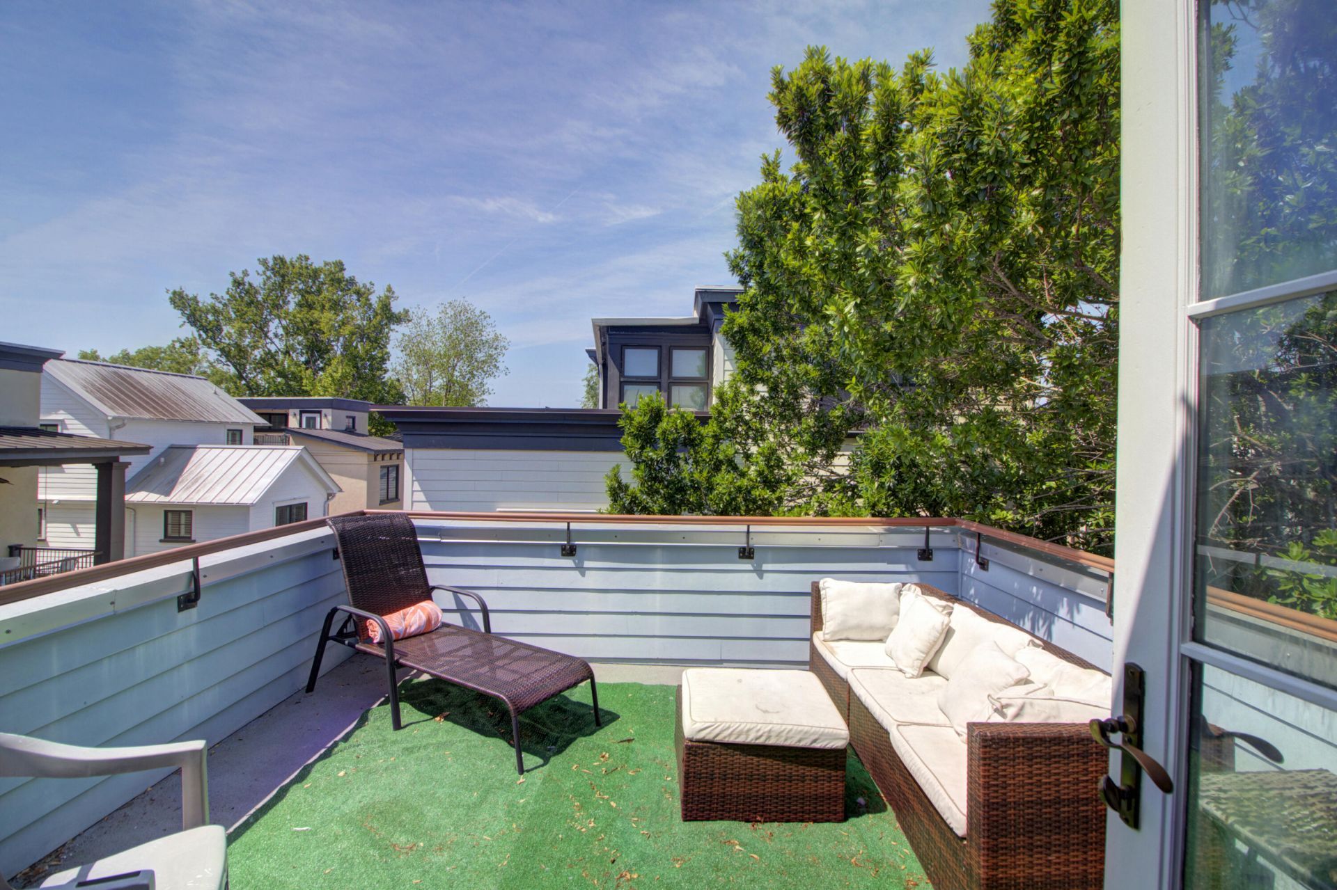 18 Corinne Street Photo 32