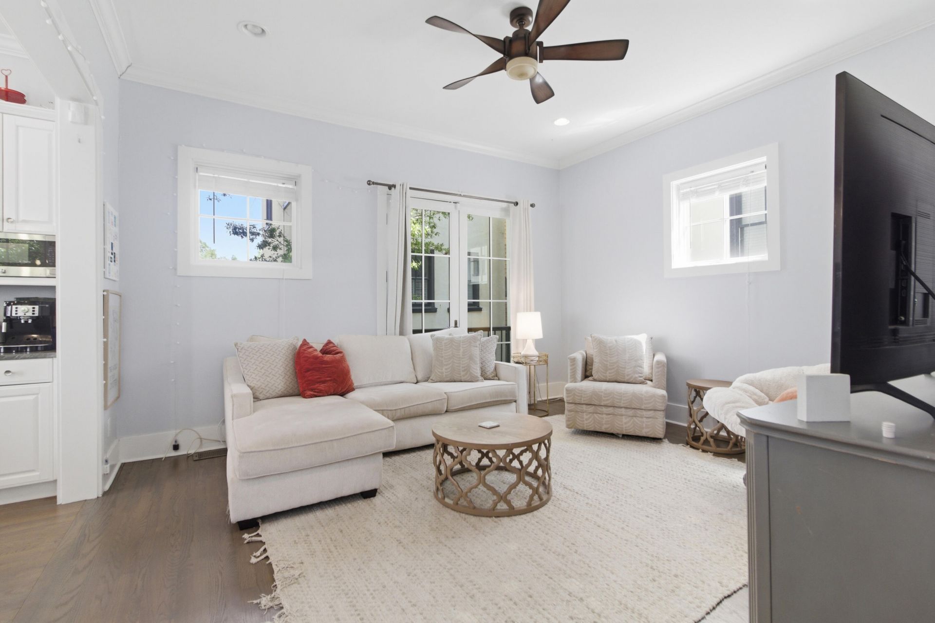 18 Corinne Street Photo 5