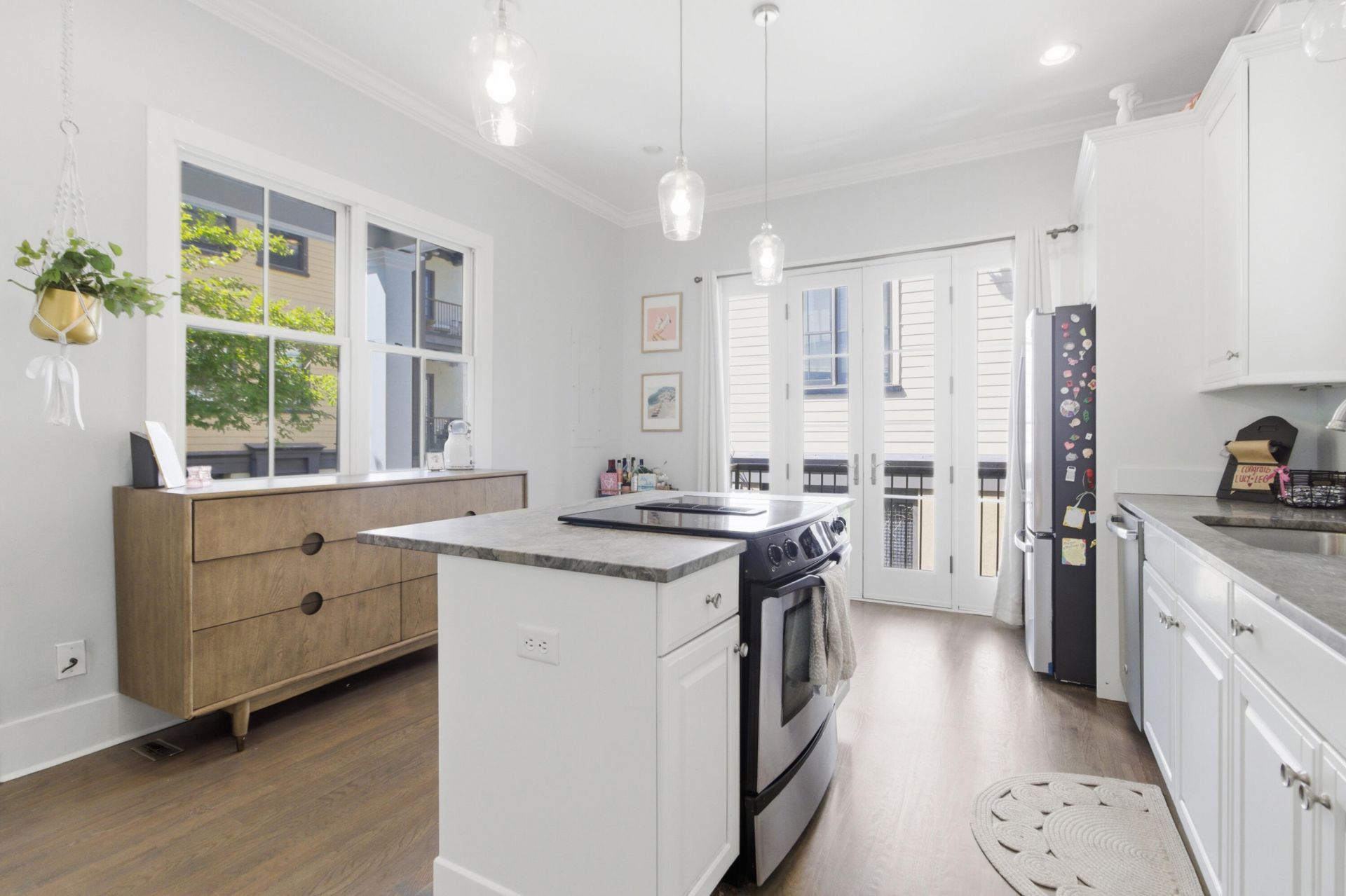 18 Corinne Street Photo 7