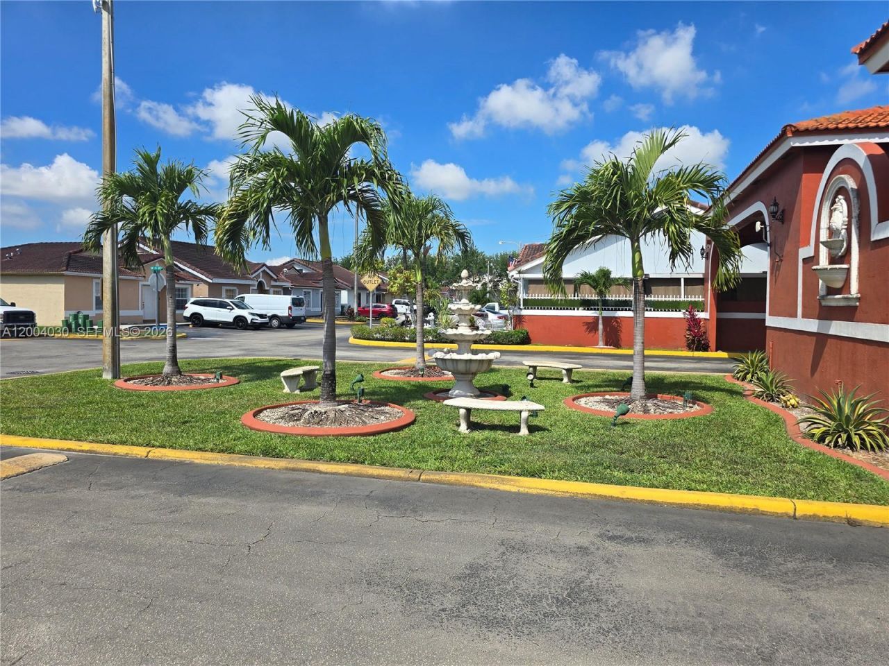 9018 NW 120th St , Unit 133, Hialeah Gardens, FL 33018 Photo