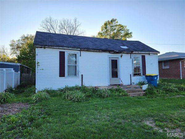 3212 Alby Street , Alton, IL 62002