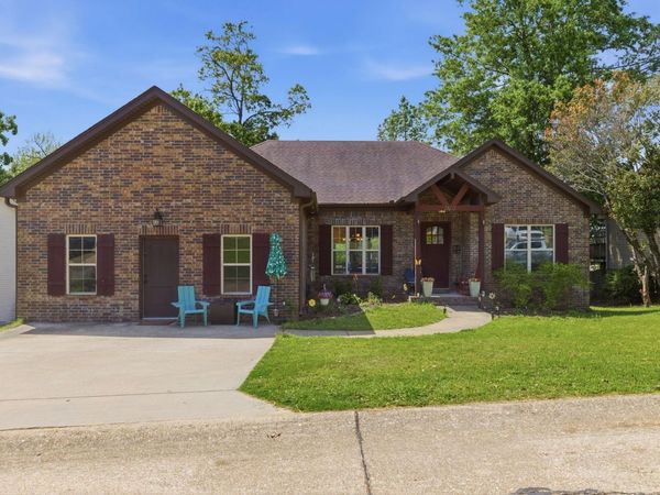 2602 Cherry Crossing, Benton, AR 72015