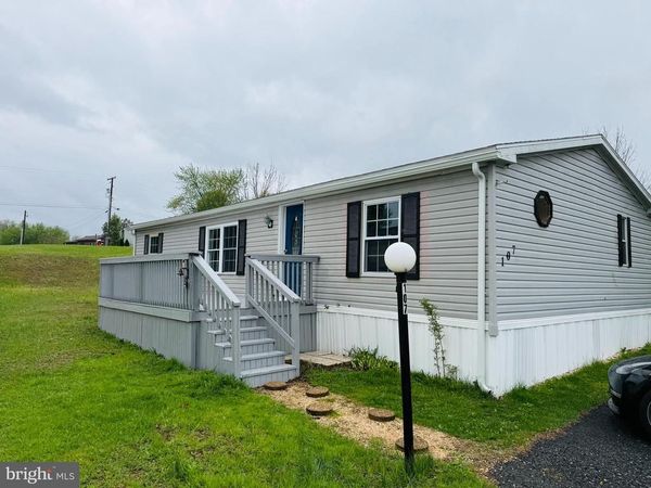 107 WHITE PINE AVENUE , HAMBURG, PA 19526