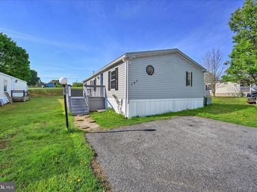 107 WHITE PINE AVENUE, HAMBURG, PA 19526