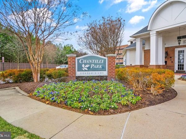 3840 LIGHTFOOT STREET, Unit 348, CHANTILLY, VA 20151