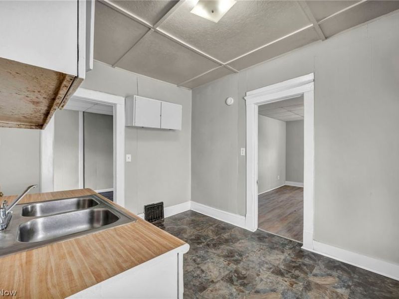 2917 Apple Avenue, Lorain, OH 44055 Photo 16