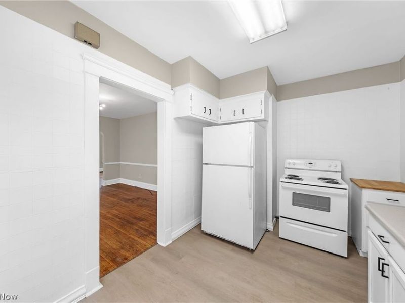 1695 Glenmont Road, Unit Lower, Cleveland Heights, OH 44118 Photo 13