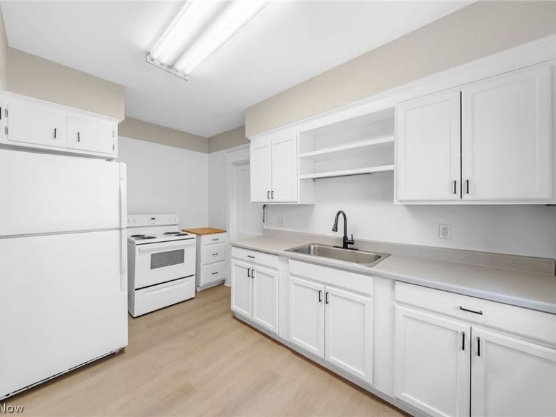 1695 Glenmont Road, Unit Lower, Cleveland Heights, OH 44118 Photo 15