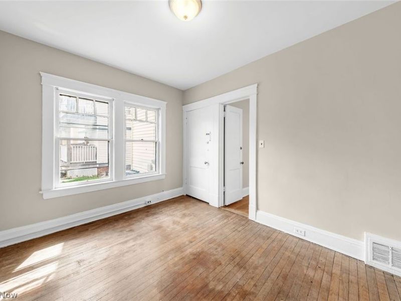 1695 Glenmont Road, Unit Lower, Cleveland Heights, OH 44118 Photo 22