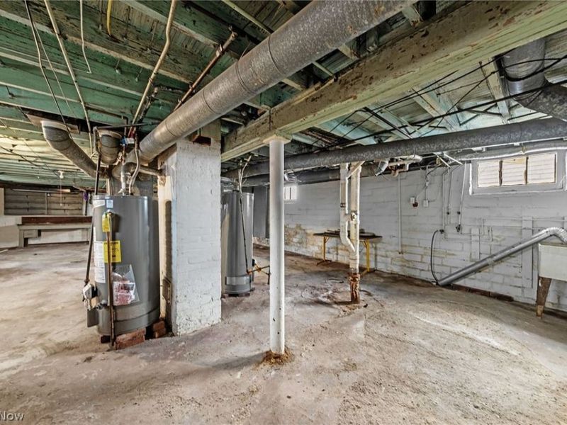 1695 Glenmont Road, Unit Lower, Cleveland Heights, OH 44118 Photo 25