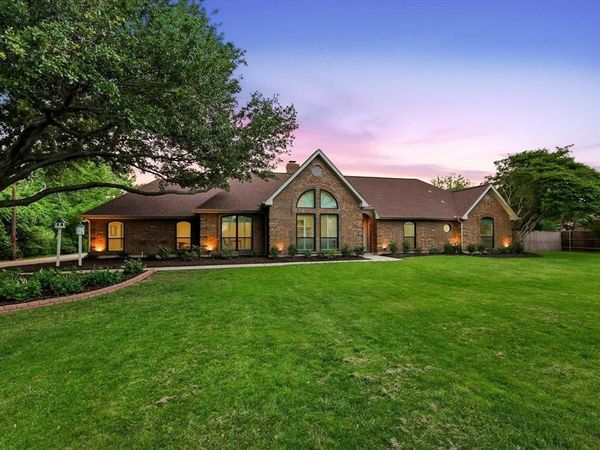 2400 Emerald Circle, Southlake, TX 76092