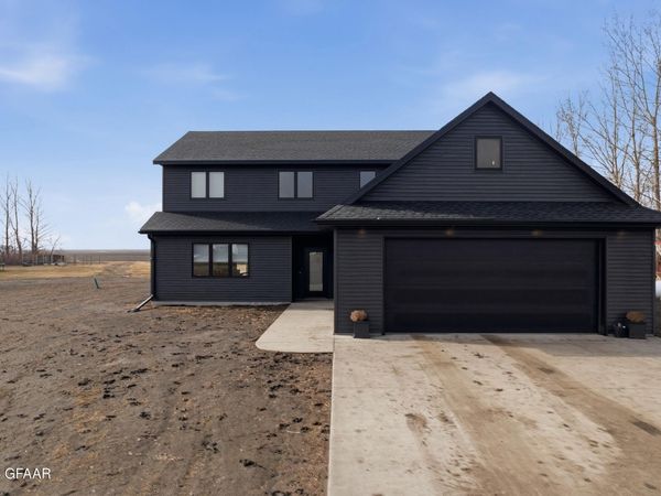 1427 6TH Avenue NE, Thompson, ND 58278
