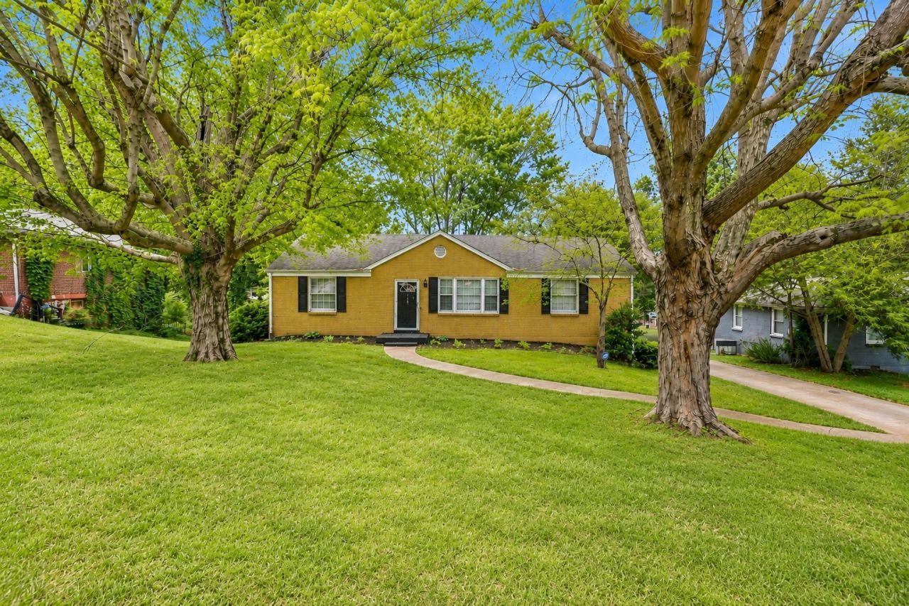 116 Allenwood Dr, Clarksville, TN 37043 Main Photo