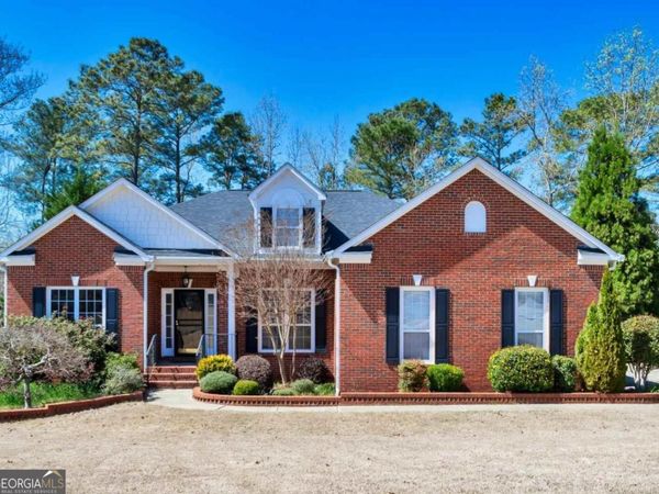 9168 N Links Drive, Covington, GA 30014