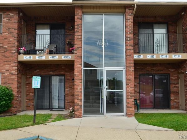 43237 CAPE Drive, Sterling Heights, MI 48313