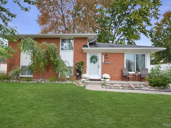 43475 Deborah Drive, Sterling Heights, MI 48313