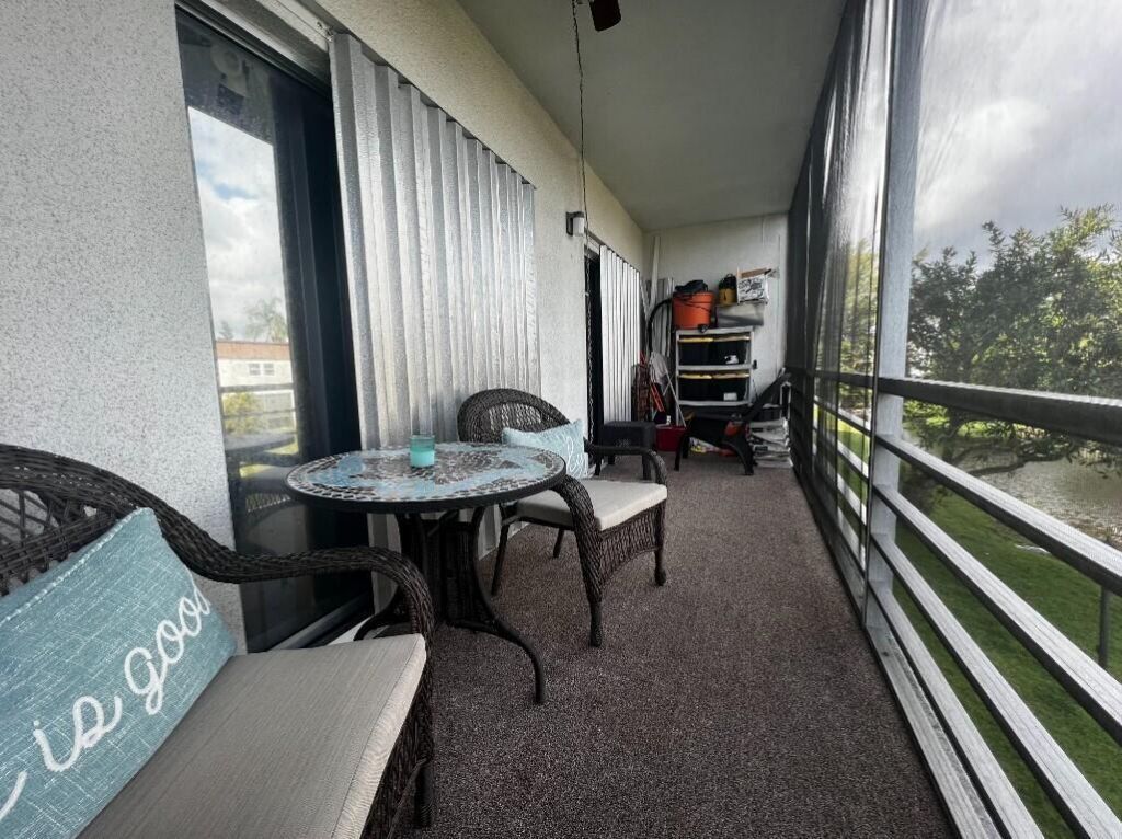 6289 Lear Drive, Unit 203, Lake Worth, FL 33462 Photo