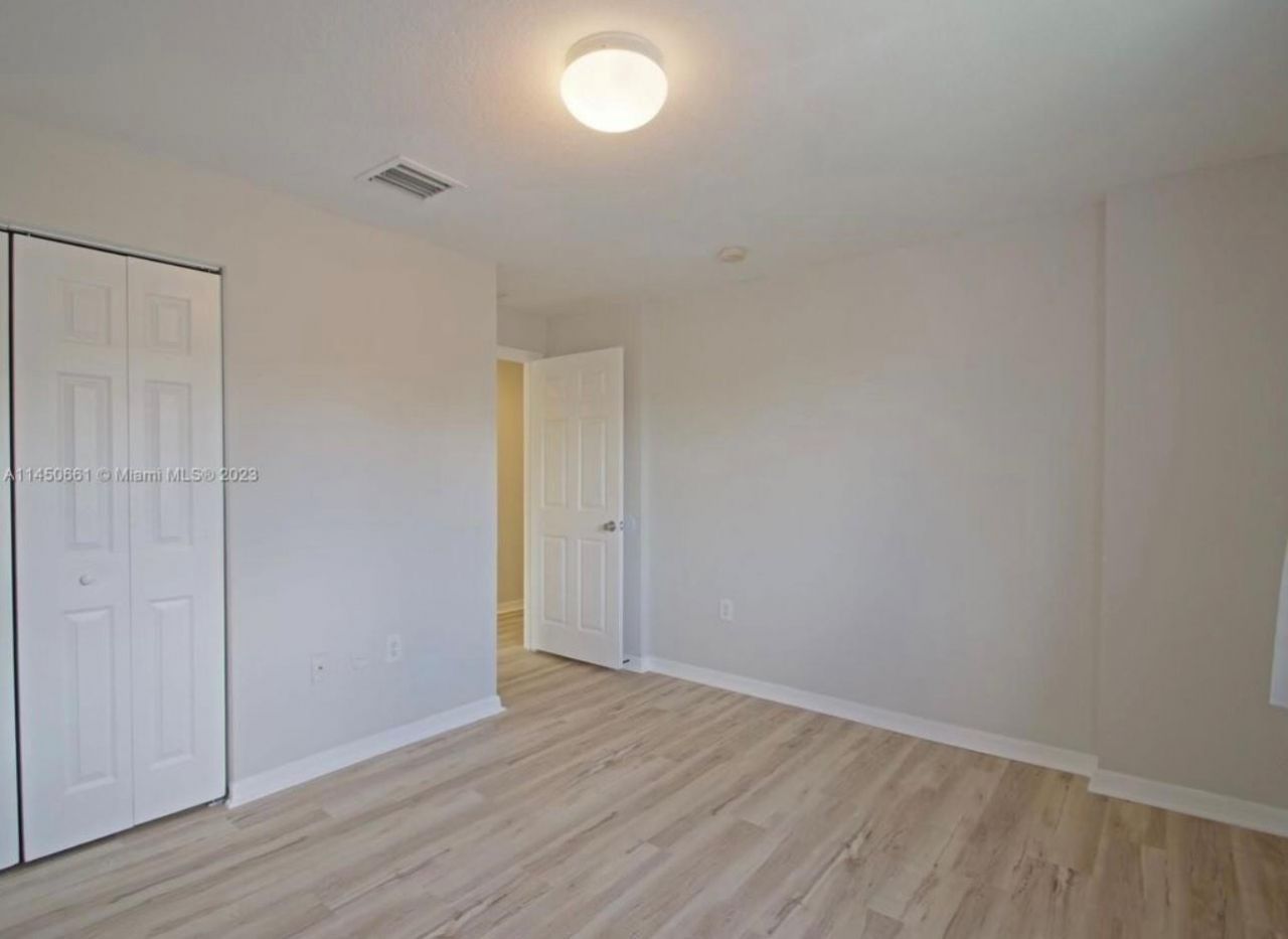 6030 SW 19th Place, North Lauderdale, FL 33068 Photo