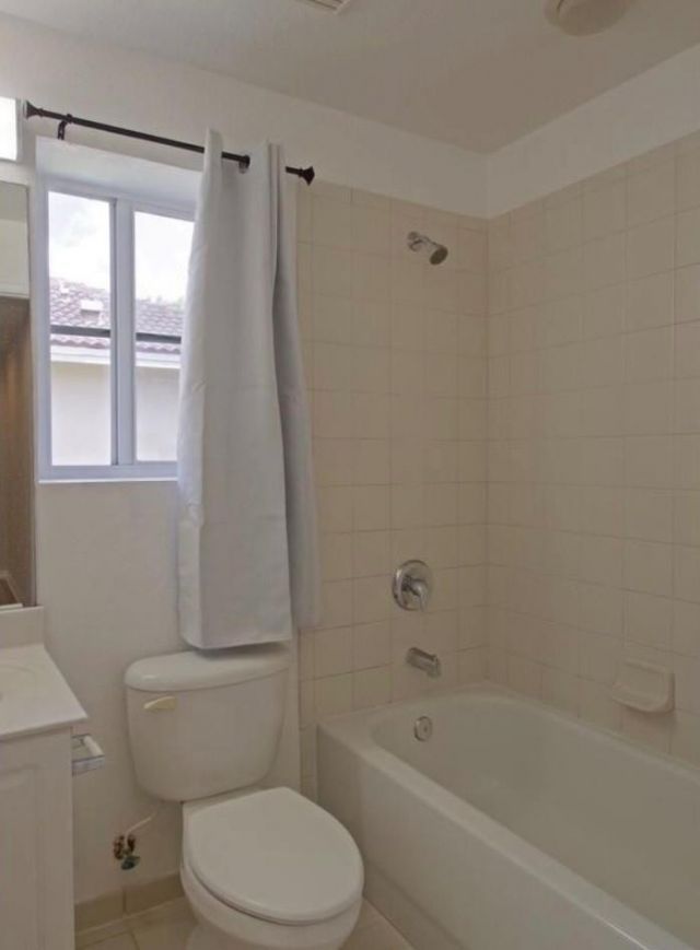 6030 SW 19th Place, North Lauderdale, FL 33068 Photo