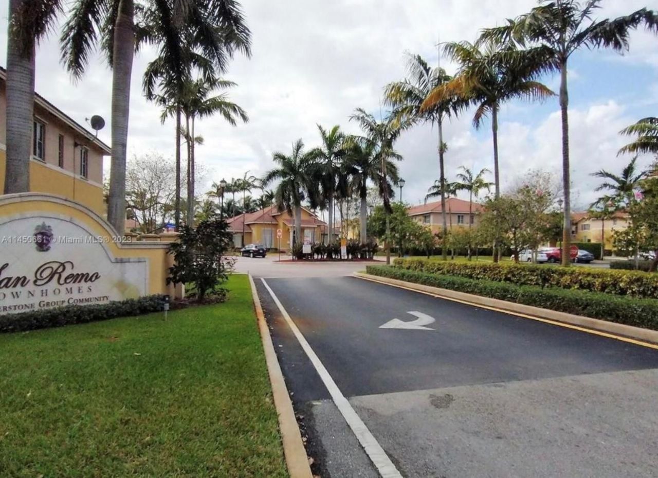 6030 SW 19th Place, North Lauderdale, FL 33068 Photo