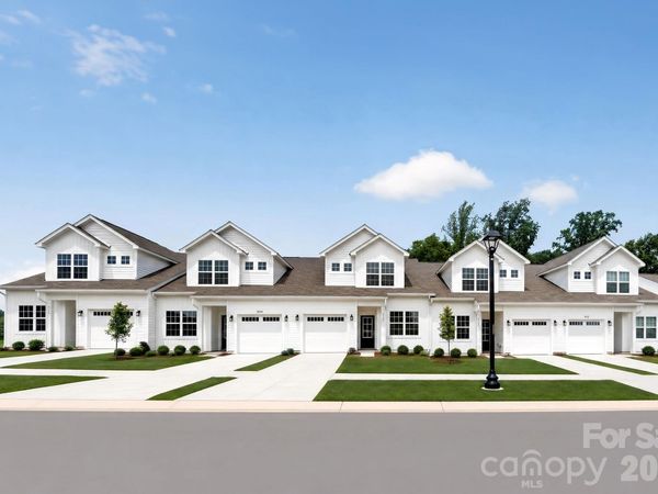 8140 McGarry Trail, Unit 200, Charlotte, NC 28214