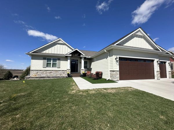 5147 Harvest Curve, Mayer, MN 55360