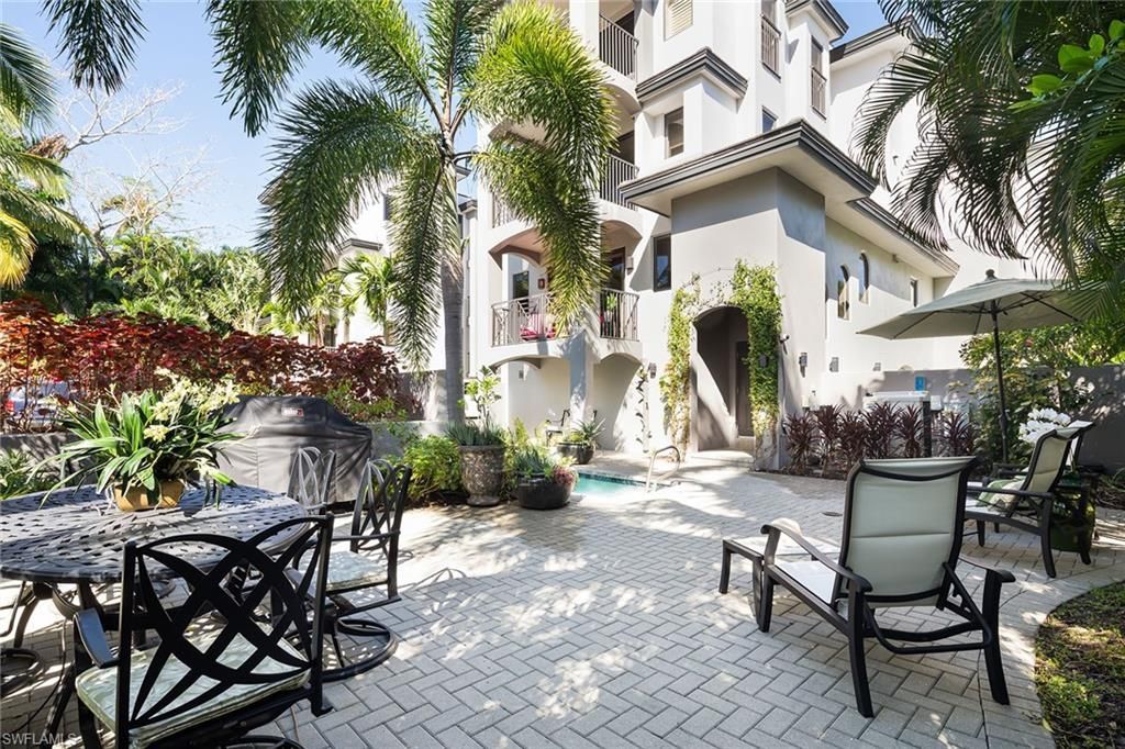 985 8th Ave S, Unit 102, Naples, FL 34102 Photo