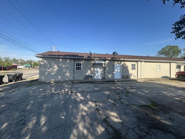 1160 E 8th Street , Metropolis, IL 62960