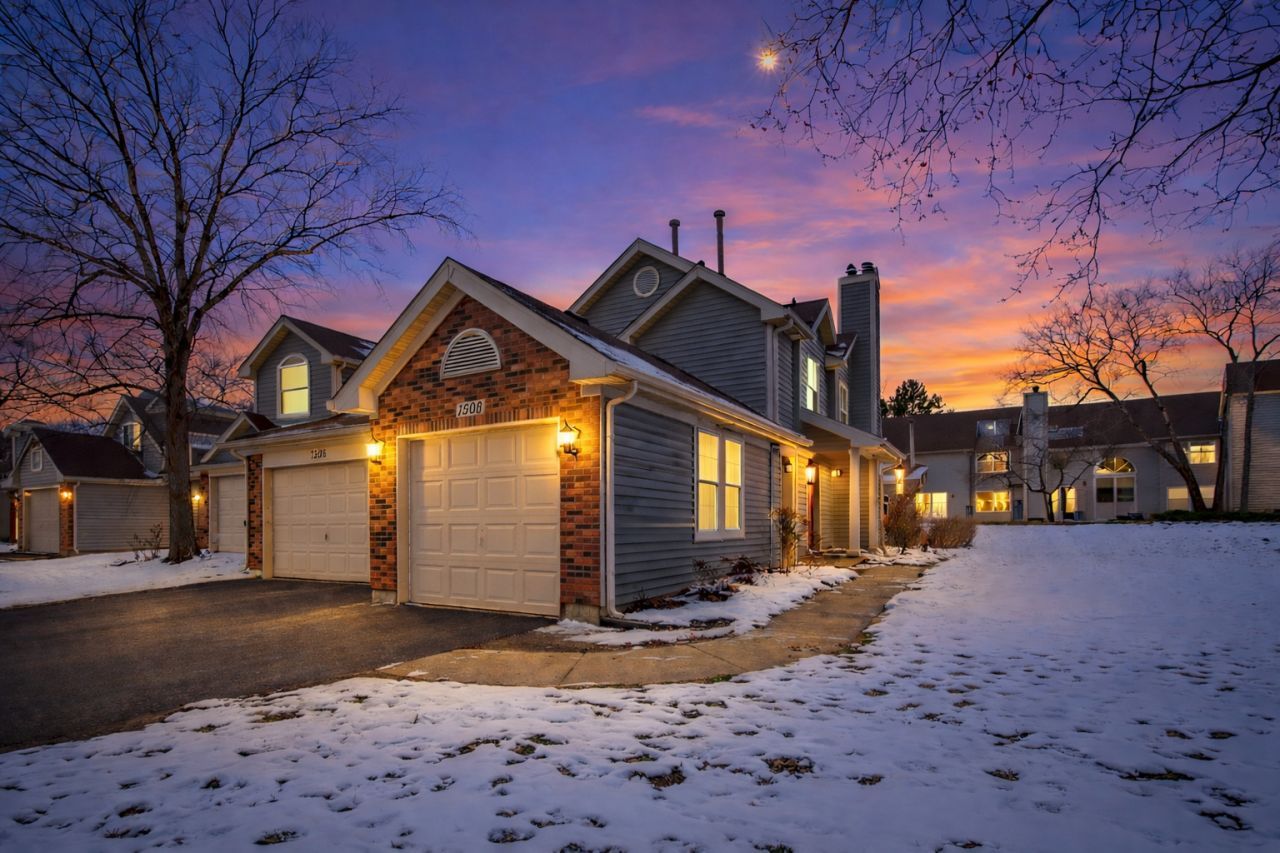 1308 COLDSPRING Road , Carol Stream, IL 60188