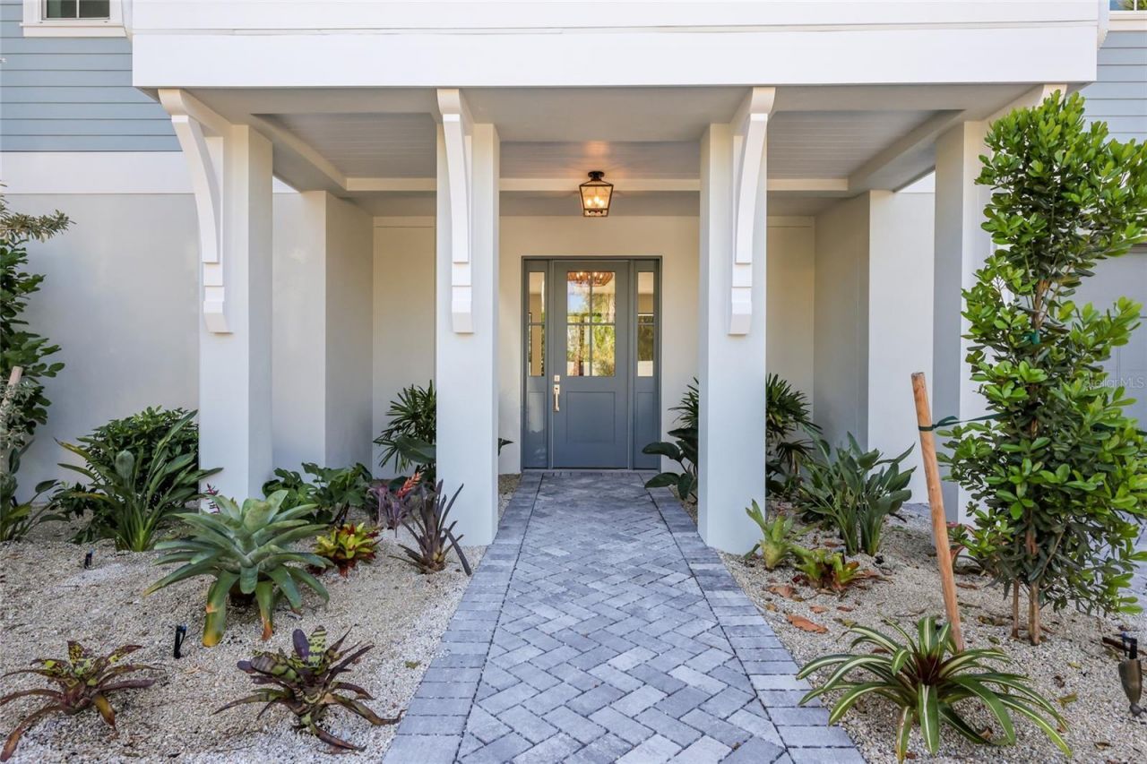 215 Sycamore Avenue, Anna Maria, FL 34216 Photo