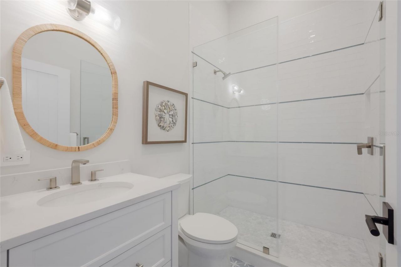 215 Sycamore Avenue, Anna Maria, FL 34216 Photo