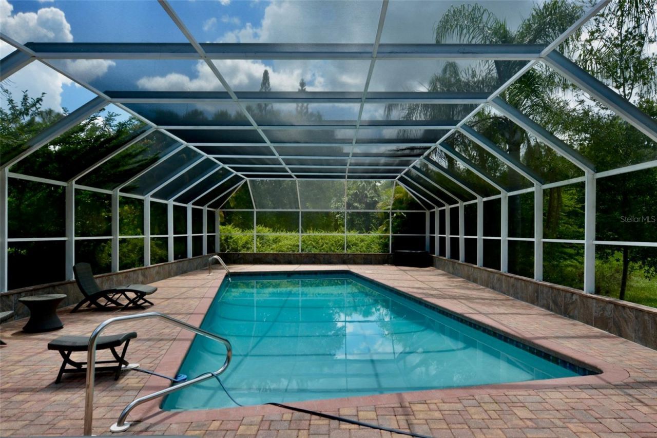 18220 Elmwood Drive , Alva, FL 33920 Photo