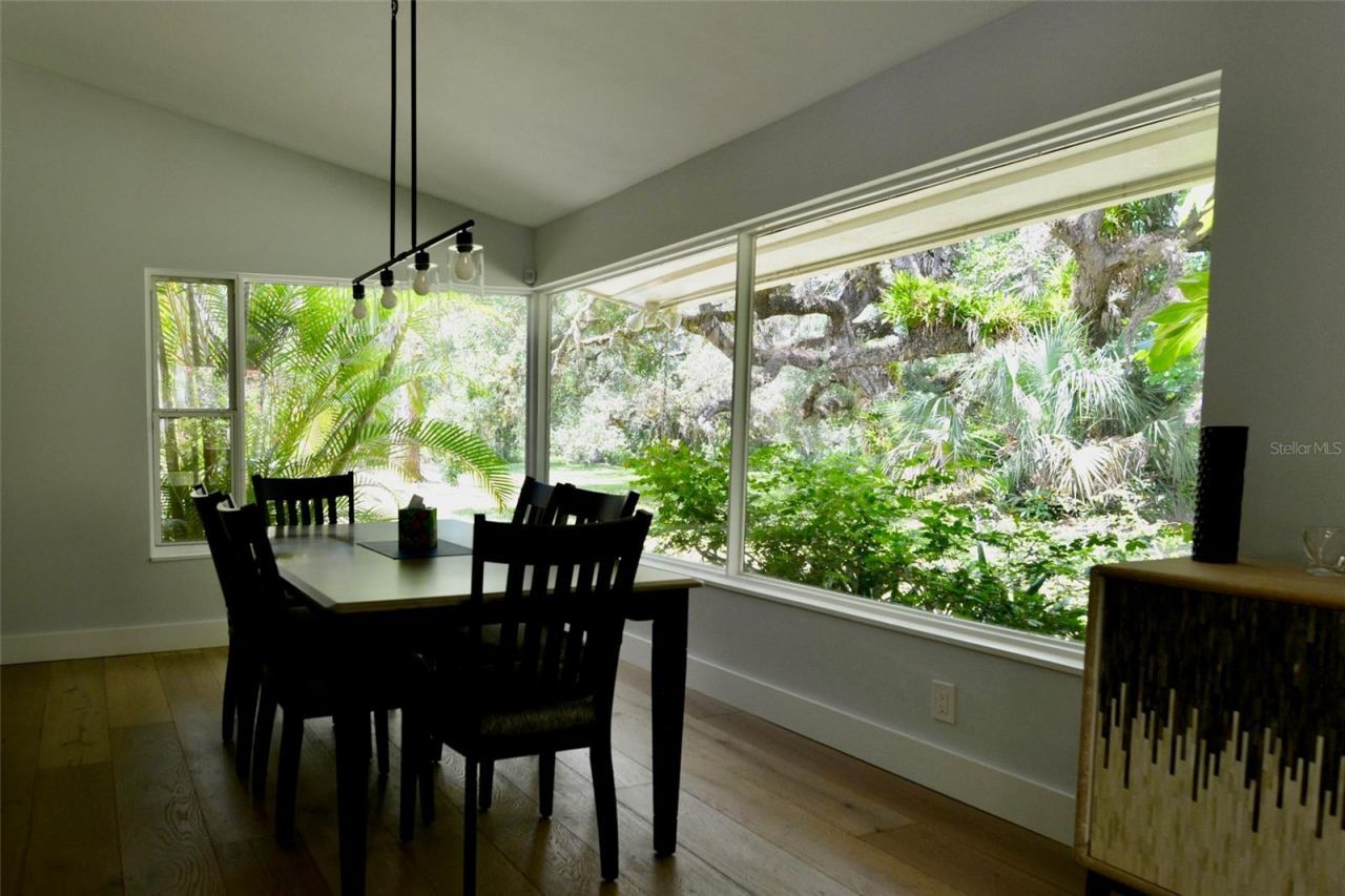 18220 Elmwood Drive , Alva, FL 33920 Photo