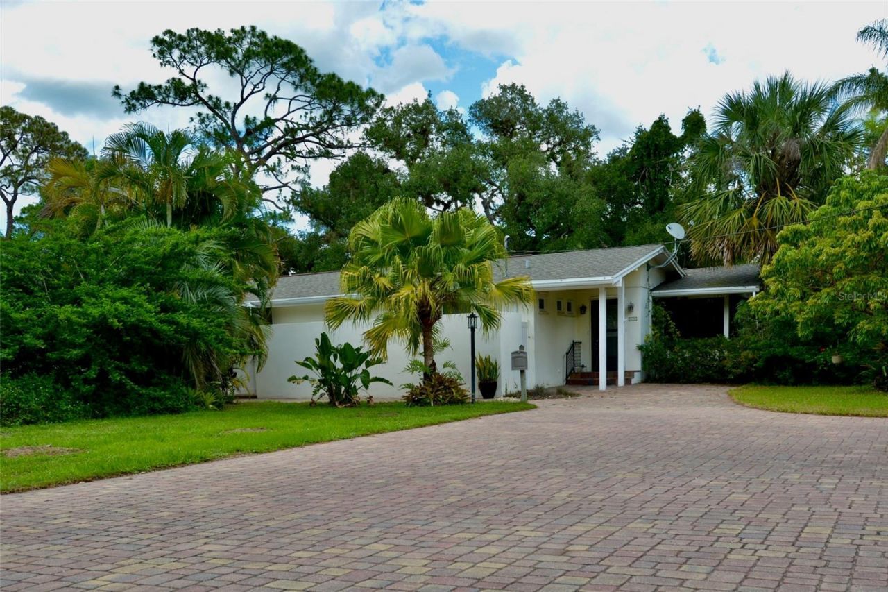 18220 Elmwood Drive, Alva, FL 33920 Photo