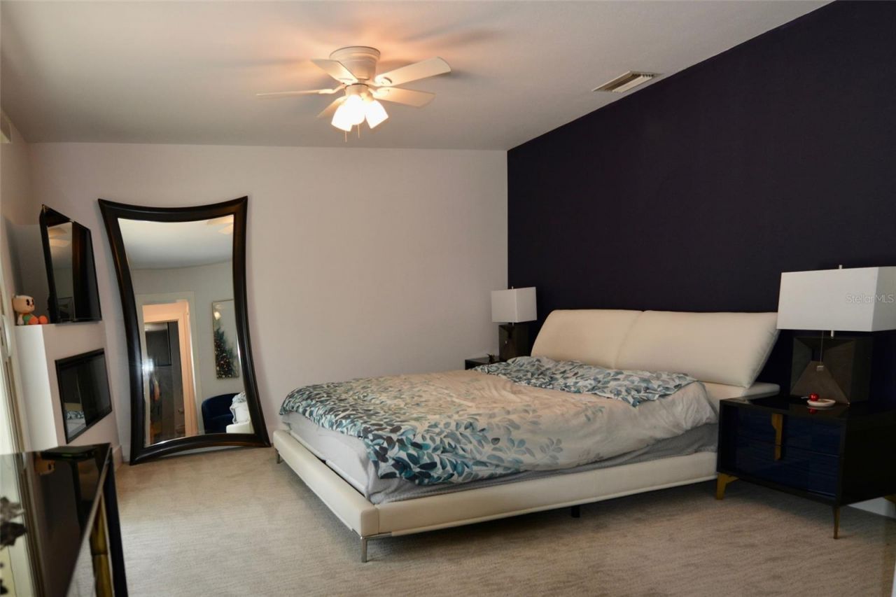 18220 Elmwood Drive , Alva, FL 33920 Photo