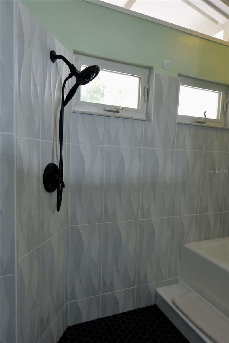 18220 Elmwood Drive , Alva, FL 33920 Photo