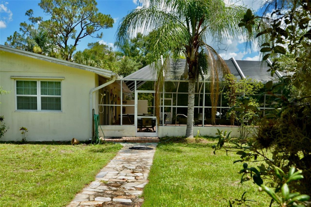 18220 Elmwood Drive , Alva, FL 33920 Photo