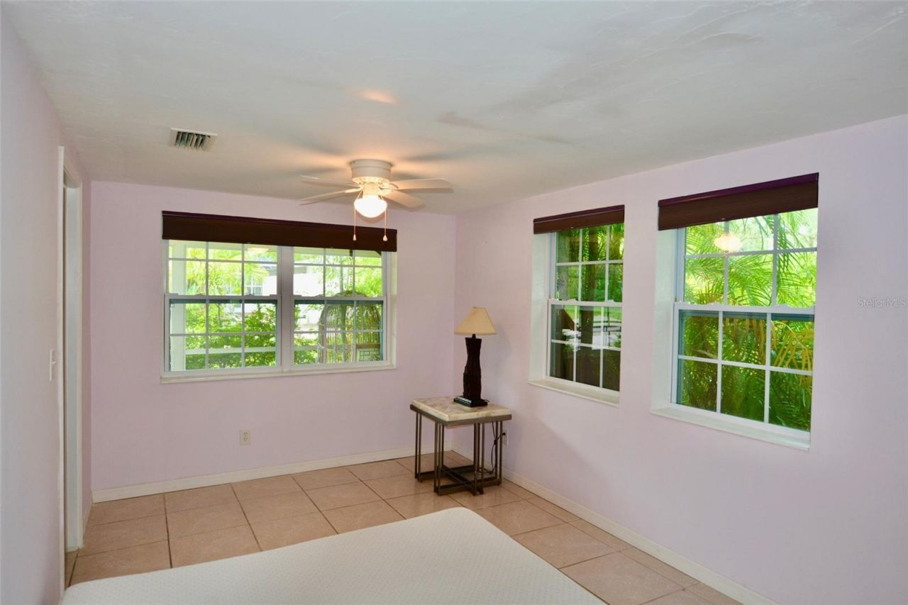 18220 Elmwood Drive , Alva, FL 33920 Photo