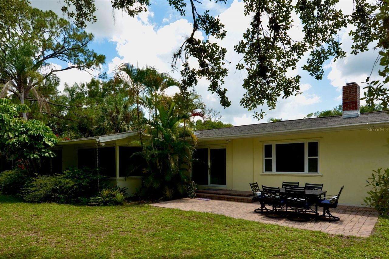 18220 Elmwood Drive , Alva, FL 33920 Photo