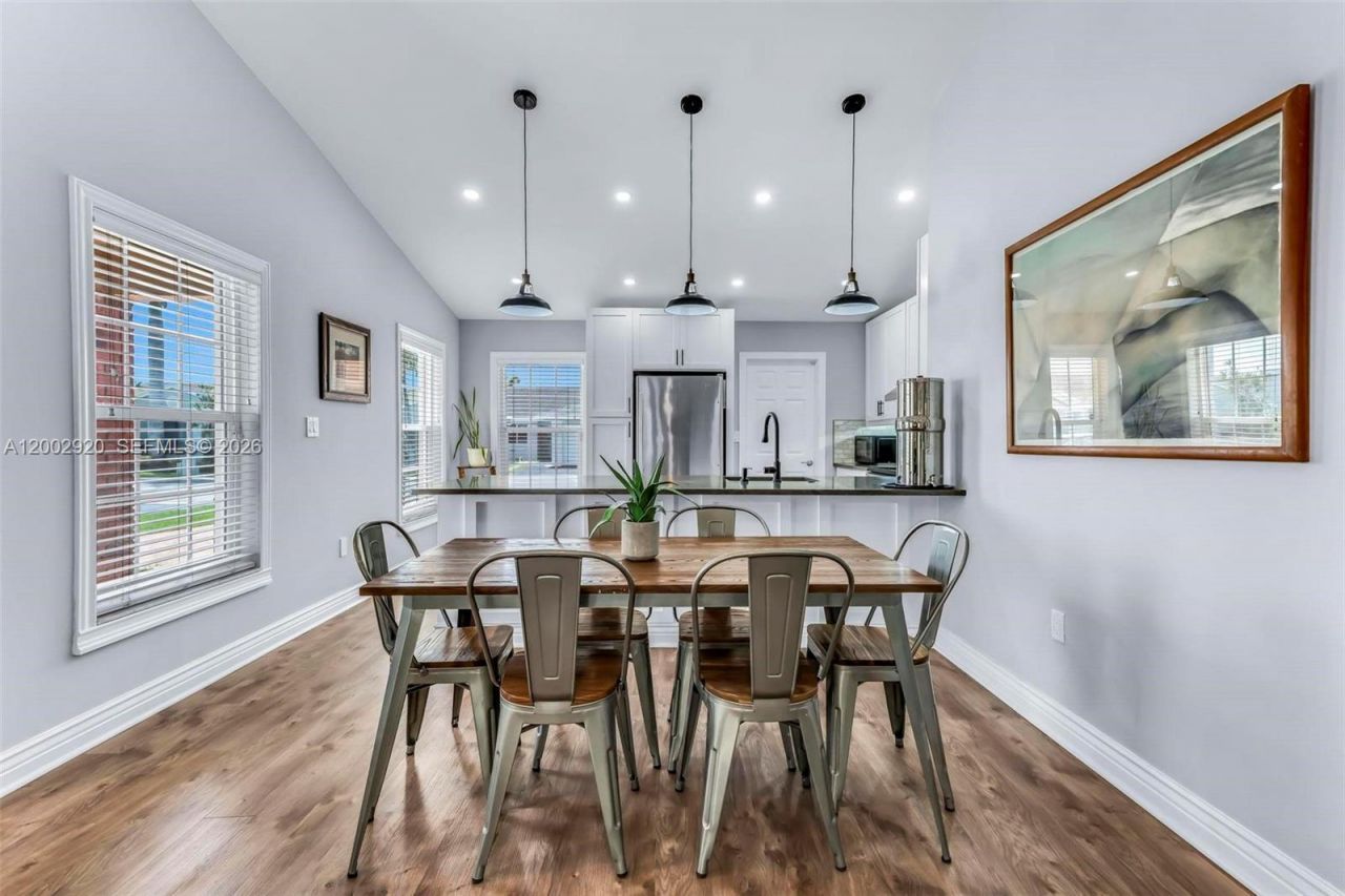 13721 Oak Ridge Dr , Davie, FL 33325 Photo