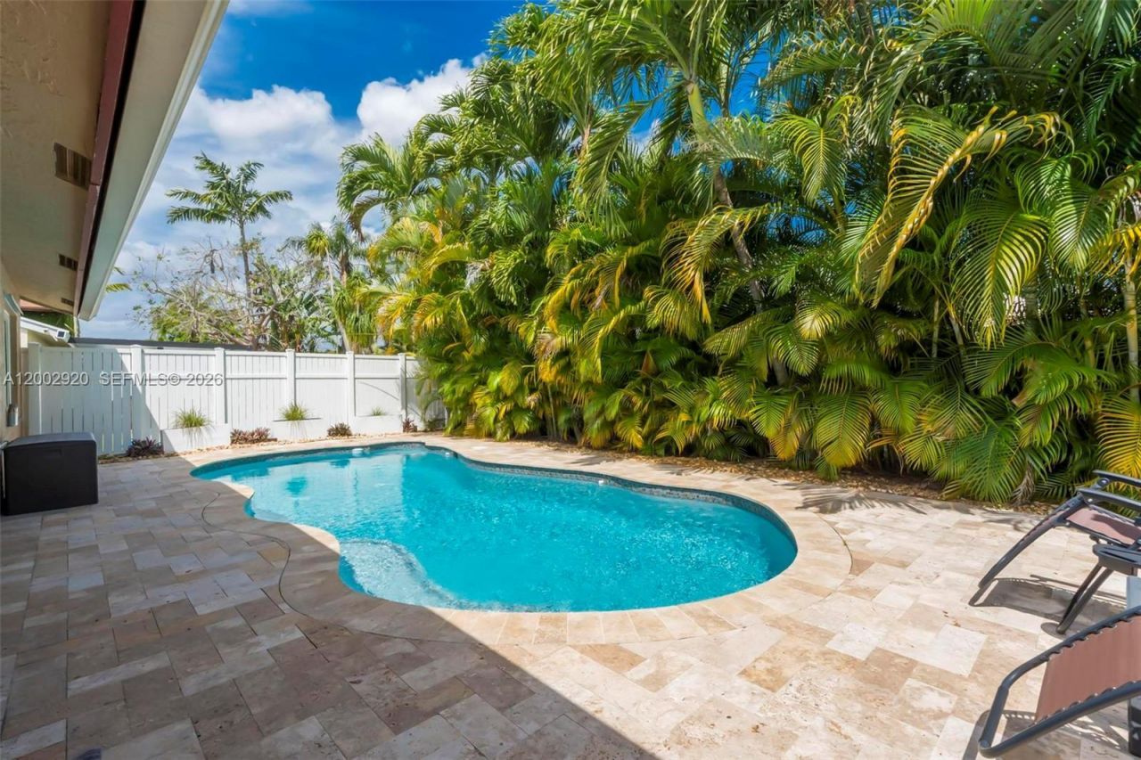 13721 Oak Ridge Dr , Davie, FL 33325 Photo