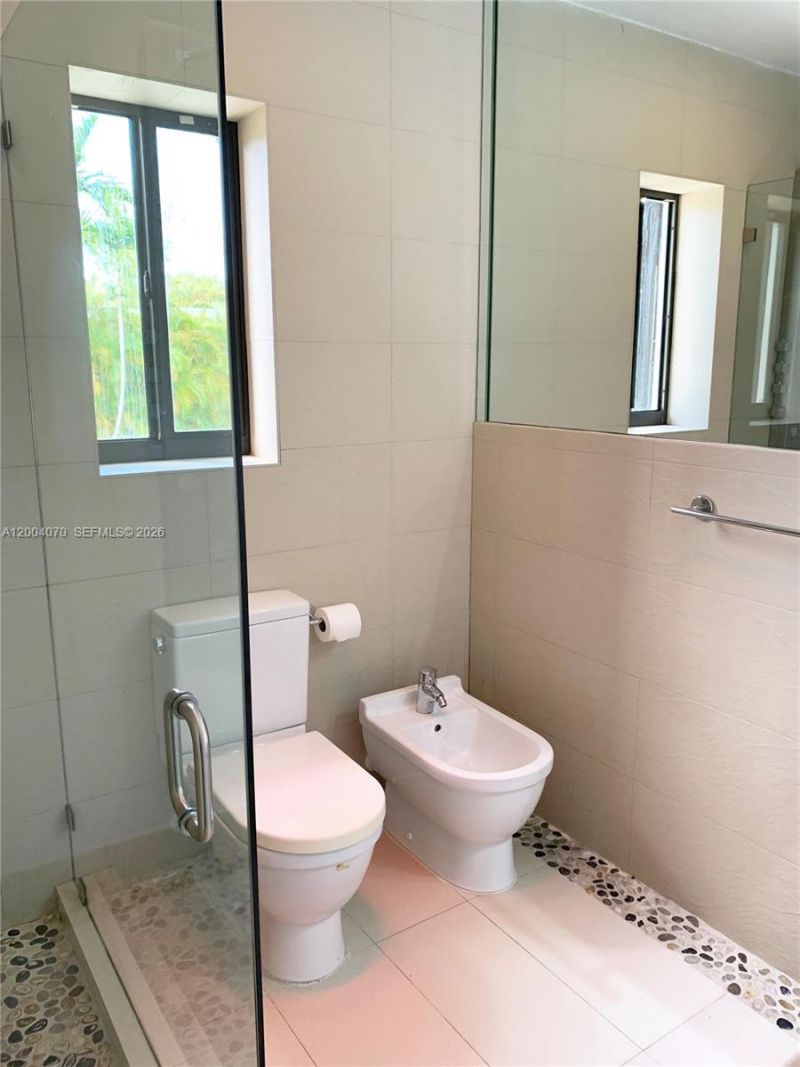 7750 Noremac Ave , Miami Beach, FL 33141 Photo