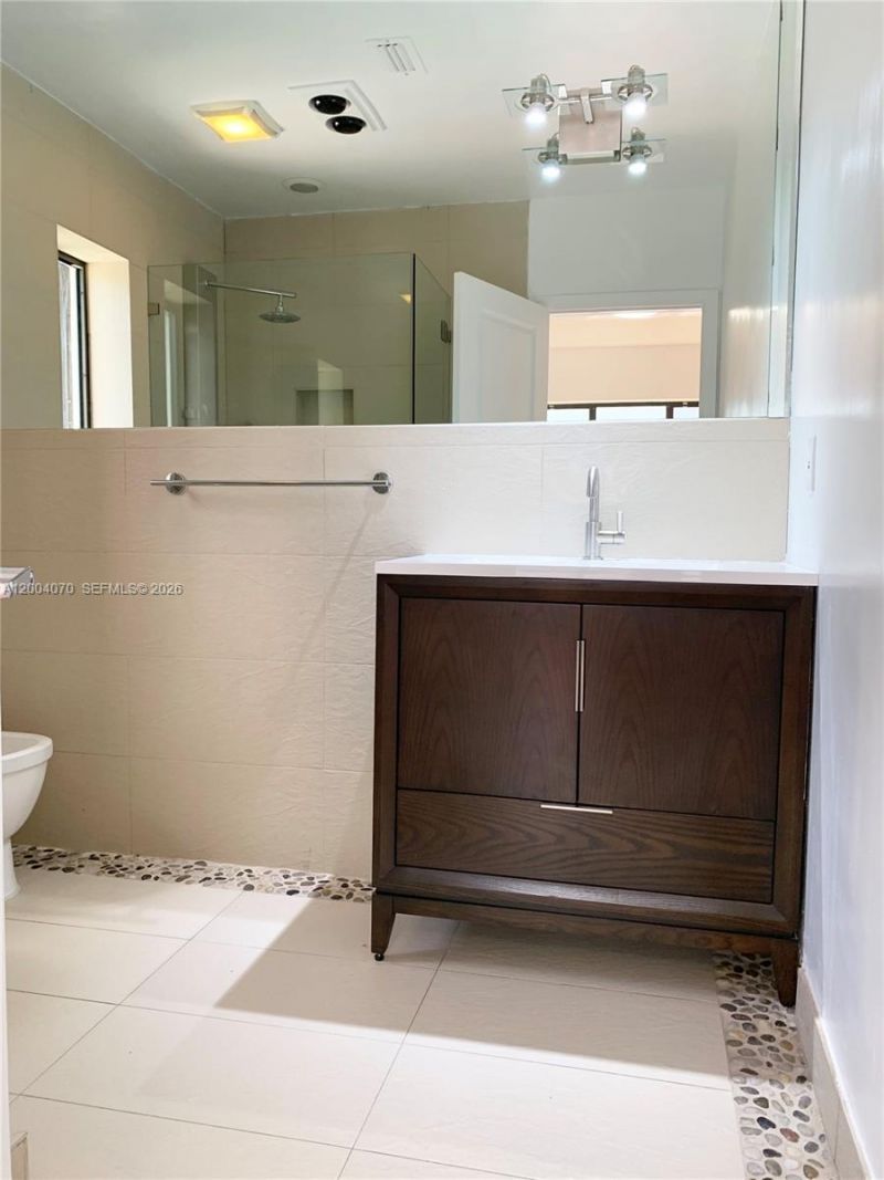 7750 Noremac Ave , Miami Beach, FL 33141 Photo