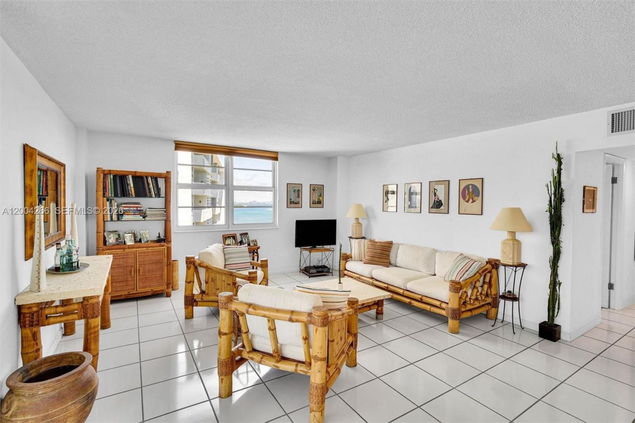 5 Island Ave , Unit 12C, Miami Beach, FL 33139 Photo