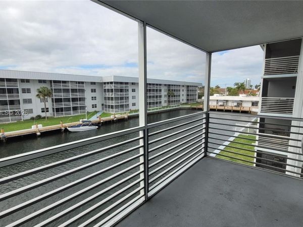 3600 NE 170th St , Unit 302, North Miami Beach, FL 33160