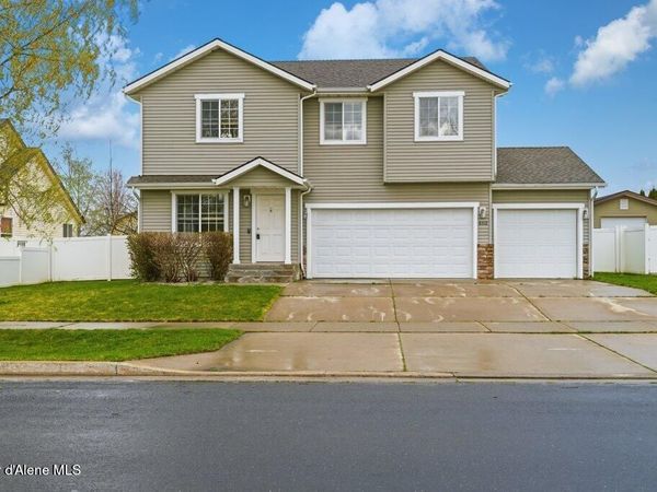 8312 N Courcelles PKWY , Hayden, ID 83835