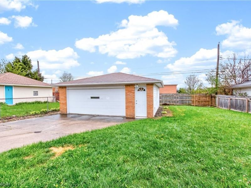 12304 Havana Road, Garfield Heights, OH 44125 Photo 28