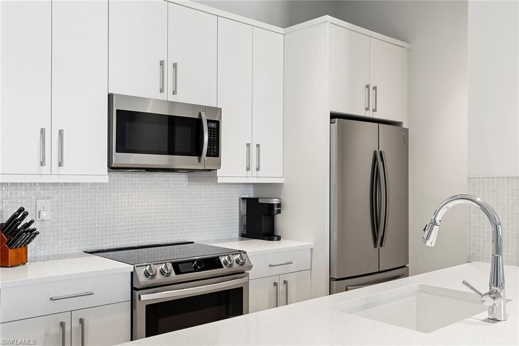 101 8th Street South, Unit 307, Naples, FL 34102 Photo