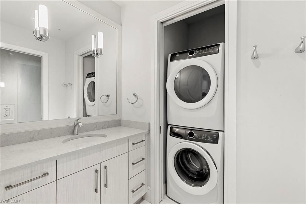 101 8th Street South, Unit 307, Naples, FL 34102 Photo