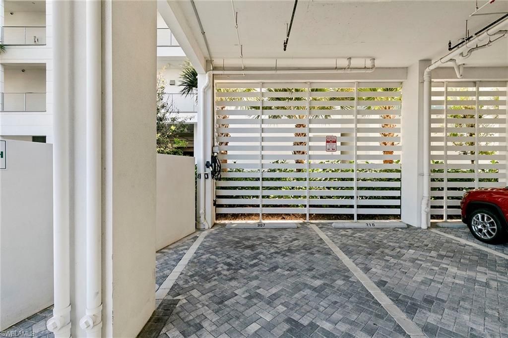 101 8th Street South, Unit 307, Naples, FL 34102 Photo